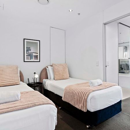 Ocean View Apartments With Balcony - Circle On Cavill - Central Location! - Self Contained & Privately Managed Gold Coast Esterno foto
