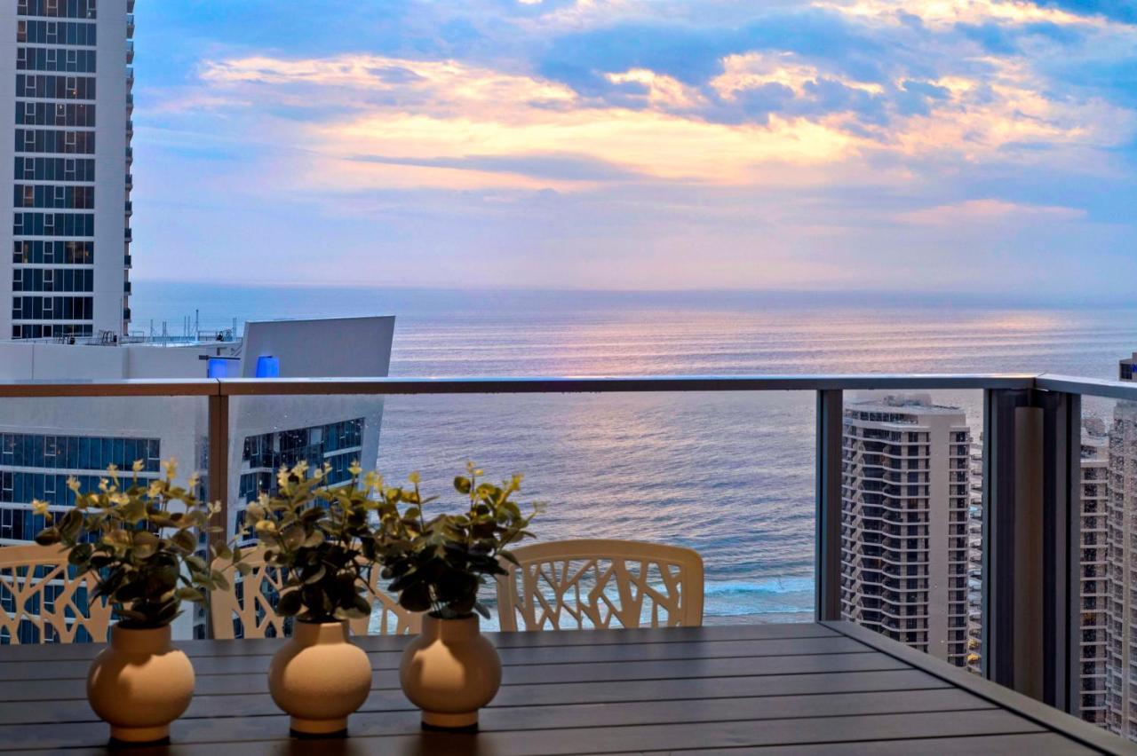 Ocean View Apartments With Balcony - Circle On Cavill - Central Location! - Self Contained & Privately Managed Gold Coast Esterno foto