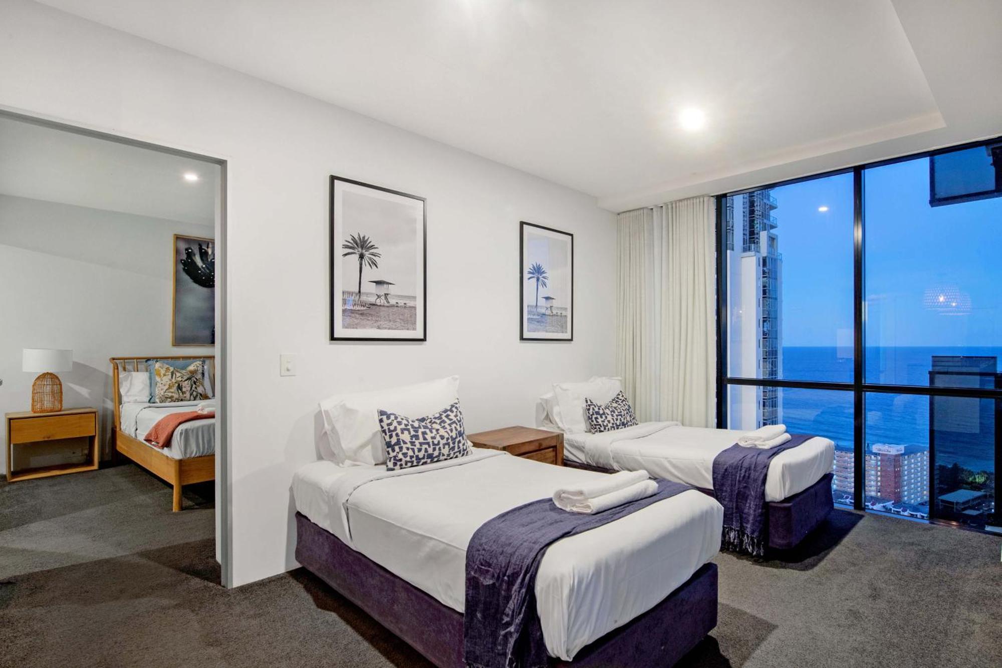 Ocean View Apartments With Balcony - Circle On Cavill - Central Location! - Self Contained & Privately Managed Gold Coast Esterno foto