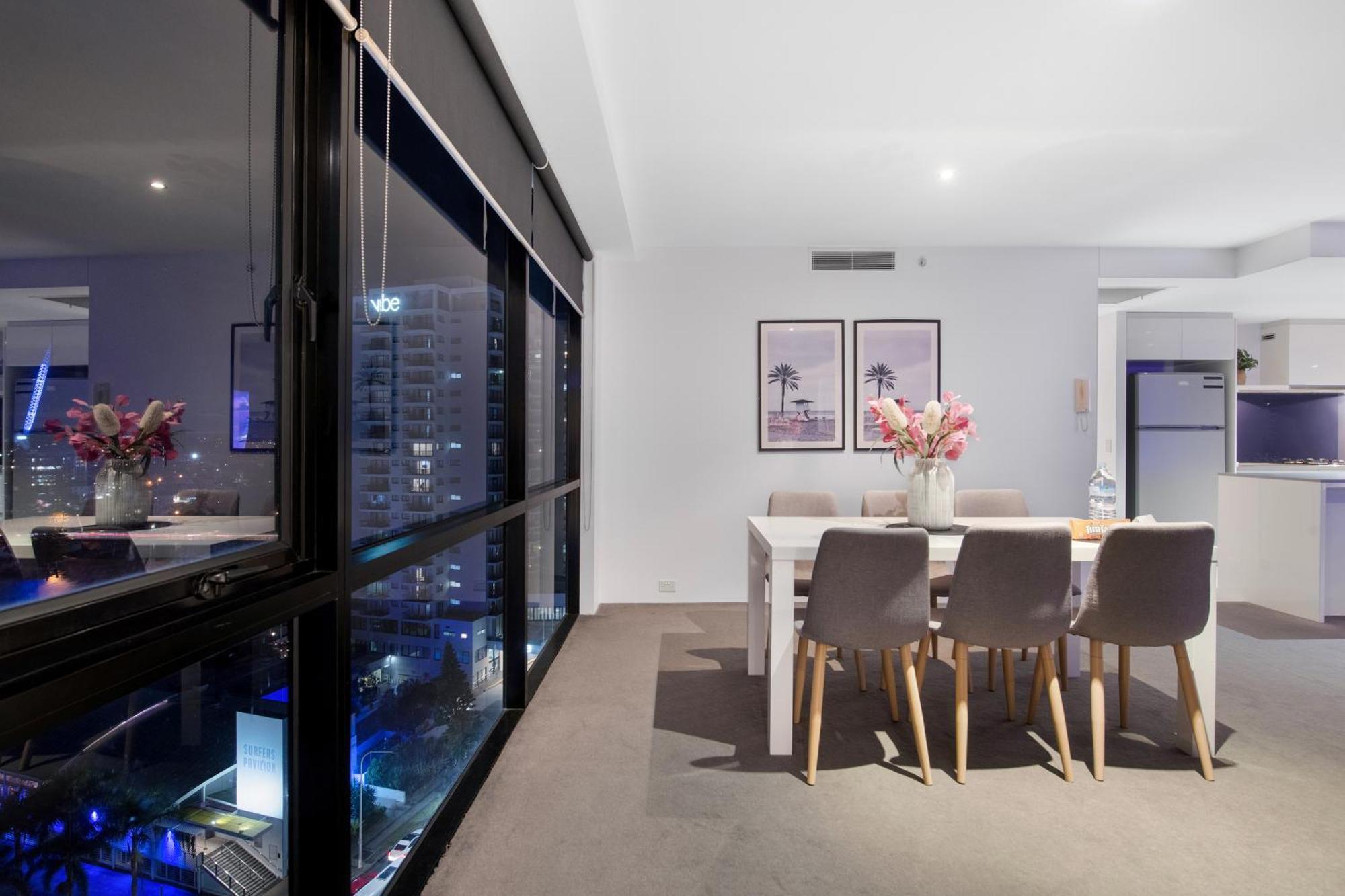 Ocean View Apartments With Balcony - Circle On Cavill - Central Location! - Self Contained & Privately Managed Gold Coast Esterno foto