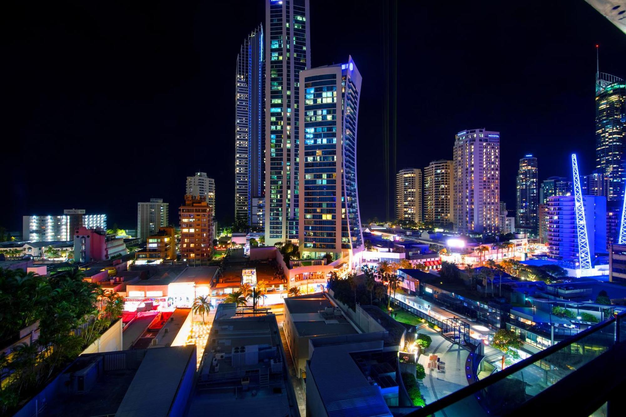 Ocean View Apartments With Balcony - Circle On Cavill - Central Location! - Self Contained & Privately Managed Gold Coast Esterno foto