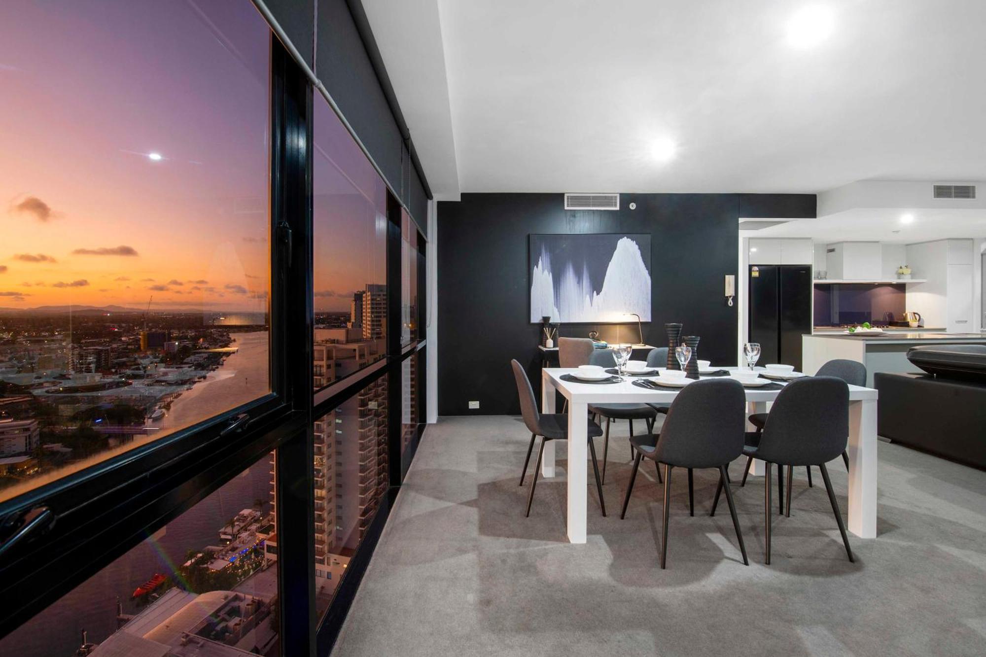 Ocean View Apartments With Balcony - Circle On Cavill - Central Location! - Self Contained & Privately Managed Gold Coast Esterno foto