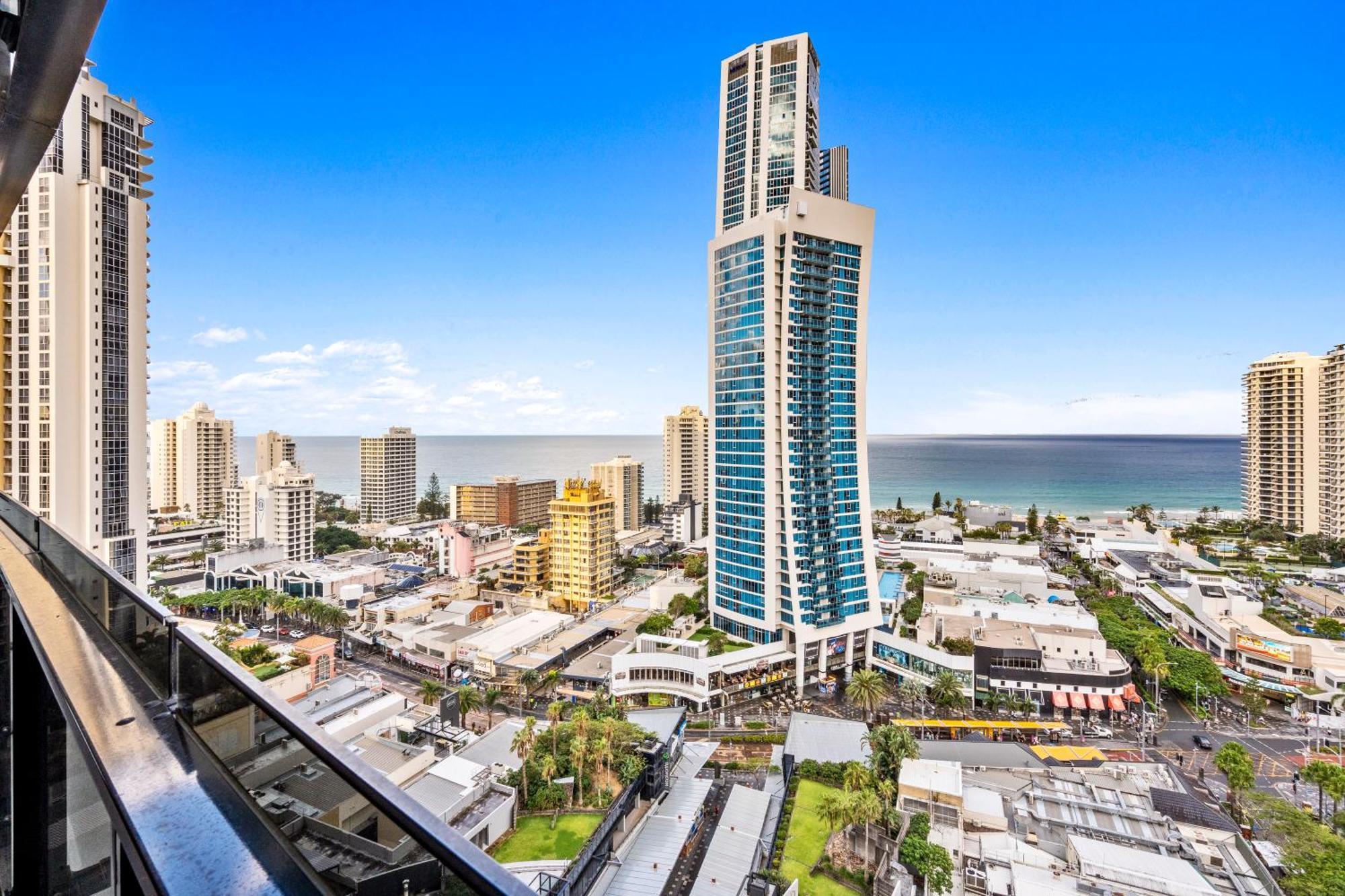 Ocean View Apartments With Balcony - Circle On Cavill - Central Location! - Self Contained & Privately Managed Gold Coast Esterno foto